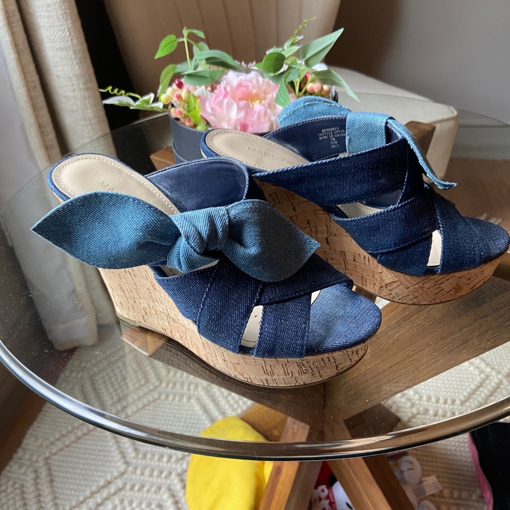 Marc Fisher wedges . Denim. Size 7 - Picture 2 of 8